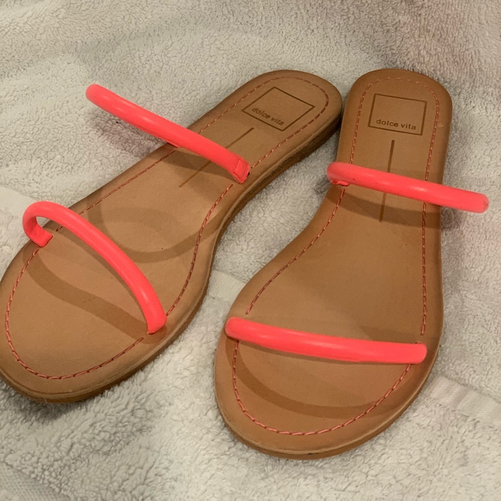 Dolce Vita Hot Pink Sandles